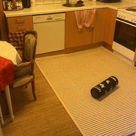 Private In 3 Bedroom Апартаменты *